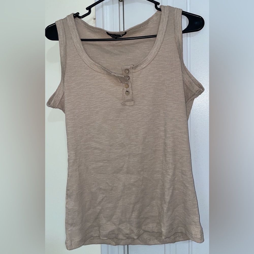 Amazon/Kiss Fix Tan Tank Top Size L